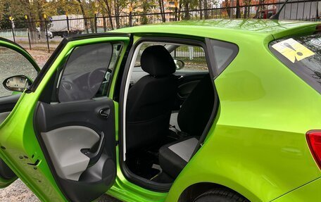 SEAT Ibiza IV рестайлинг 2, 2012 год, 730 000 рублей, 11 фотография