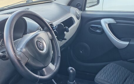 Renault Logan I, 2010 год, 270 000 рублей, 4 фотография