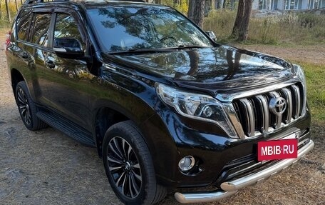 Toyota Land Cruiser Prado 150 рестайлинг 2, 2010 год, 2 550 000 рублей, 5 фотография