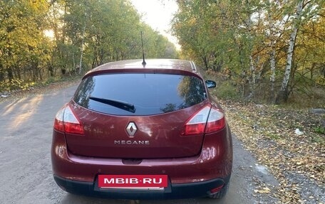 Renault Megane III, 2014 год, 825 000 рублей, 2 фотография