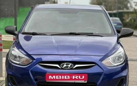 Hyundai Solaris II рестайлинг, 2013 год, 620 000 рублей, 2 фотография