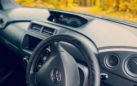 Toyota bB II рестайлинг, 2006 год, 560 000 рублей, 8 фотография
