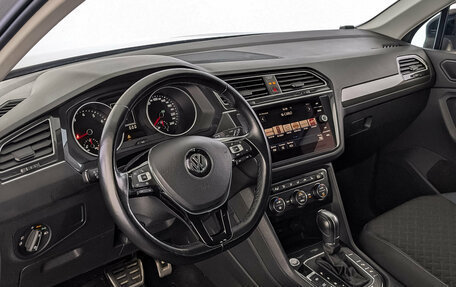 Volkswagen Tiguan II, 2019 год, 2 450 000 рублей, 15 фотография