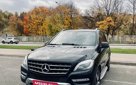 Mercedes-Benz M-Класс, 2014 год, 2 399 000 рублей, 2 фотография