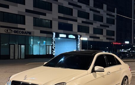 Mercedes-Benz E-Класс, 2012 год, 1 950 000 рублей, 2 фотография