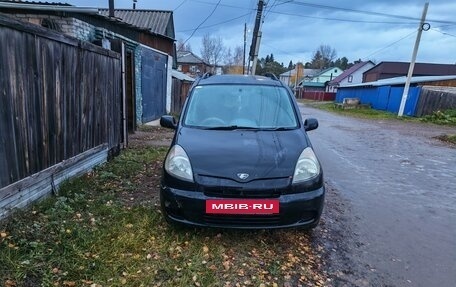Toyota FunCargo, 2000 год, 350 000 рублей, 2 фотография