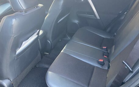 Toyota RAV4, 2017 год, 3 000 000 рублей, 8 фотография