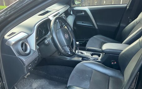 Toyota RAV4, 2017 год, 3 000 000 рублей, 7 фотография