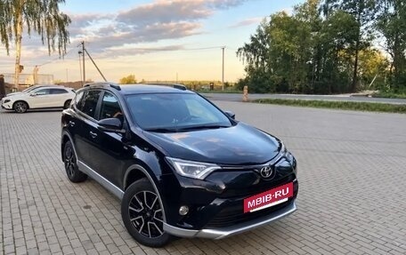 Toyota RAV4, 2017 год, 3 000 000 рублей, 6 фотография