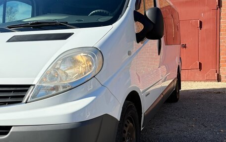 Renault Trafic, 2013 год, 1 340 000 рублей, 4 фотография
