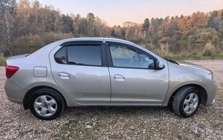 Renault Logan II, 2017 год, 700 000 рублей, 7 фотография