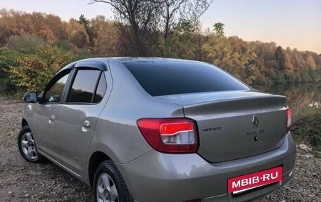 Renault Logan II, 2017 год, 700 000 рублей, 6 фотография