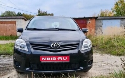 Toyota Auris II, 2011 год, 1 077 000 рублей, 1 фотография