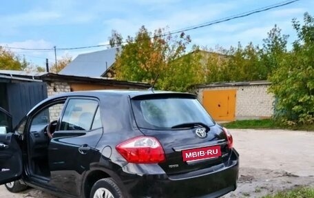 Toyota Auris II, 2011 год, 1 077 000 рублей, 3 фотография