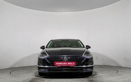Hyundai Sonata VIII, 2020 год, 2 390 000 рублей, 2 фотография