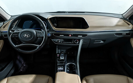 Hyundai Sonata VIII, 2020 год, 2 390 000 рублей, 16 фотография