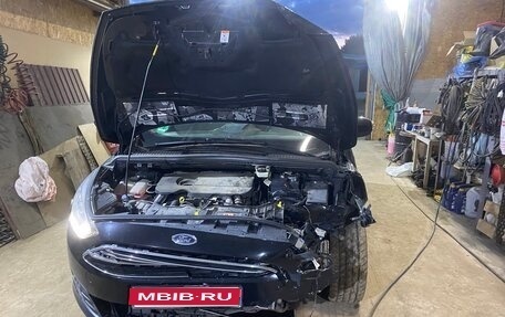 Ford C-MAX II, 2019 год, 700 000 рублей, 1 фотография