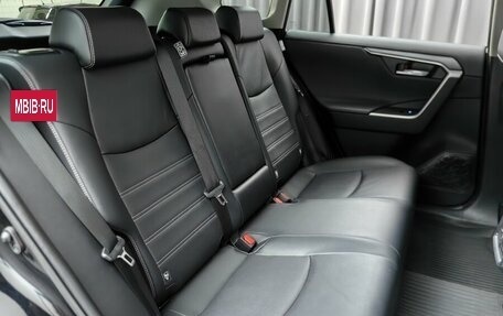 Toyota RAV4, 2022 год, 3 450 000 рублей, 9 фотография