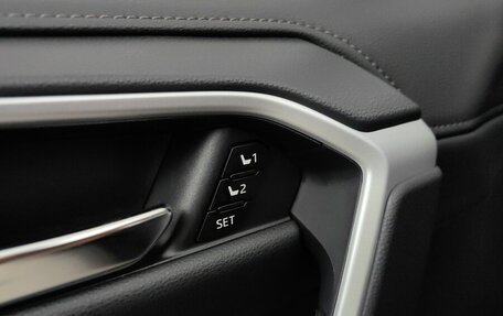 Toyota RAV4, 2022 год, 3 450 000 рублей, 23 фотография