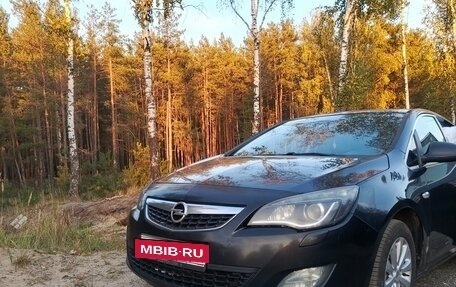 Opel Astra J, 2011 год, 640 000 рублей, 10 фотография