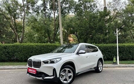 BMW X1, 2023 год, 2 700 000 рублей, 1 фотография