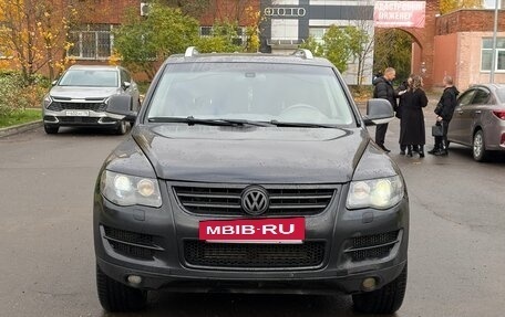 Volkswagen Touareg III, 2008 год, 895 000 рублей, 2 фотография