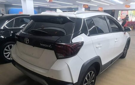 Toyota Yaris XP150 рестайлинг, 2022 год, 1 200 000 рублей, 6 фотография