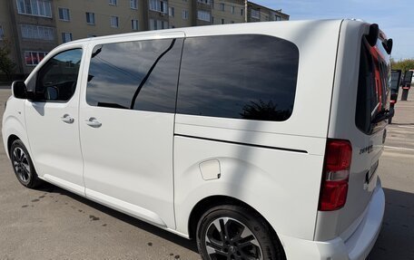 Opel Zafira Life I, 2020 год, 3 700 000 рублей, 3 фотография