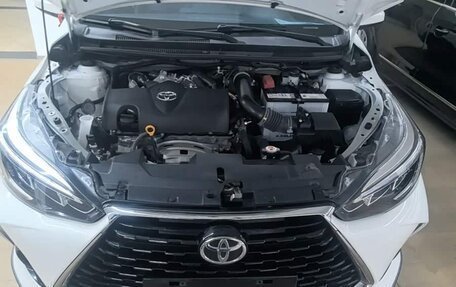 Toyota Yaris XP150 рестайлинг, 2022 год, 1 200 000 рублей, 15 фотография