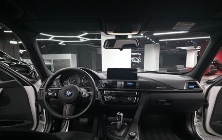 BMW 3 серия, 2018 год, 2 700 000 рублей, 3 фотография
