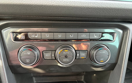 Volkswagen Tiguan II, 2018 год, 3 190 000 рублей, 11 фотография