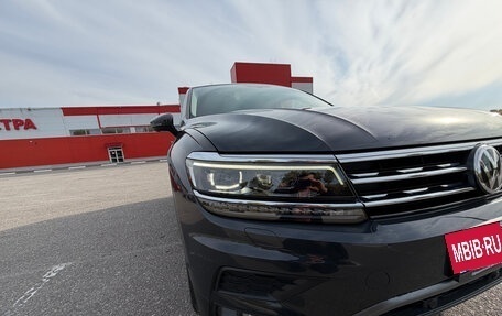 Volkswagen Tiguan II, 2018 год, 3 190 000 рублей, 6 фотография