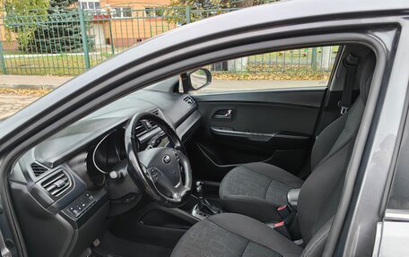 KIA Rio III рестайлинг, 2015 год, 920 000 рублей, 4 фотография
