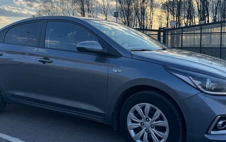 Hyundai Solaris II рестайлинг, 2018 год, 1 340 000 рублей, 4 фотография
