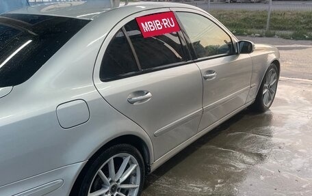 Mercedes-Benz E-Класс, 2004 год, 730 000 рублей, 5 фотография