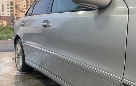 Mercedes-Benz E-Класс, 2004 год, 730 000 рублей, 9 фотография