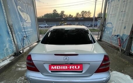 Mercedes-Benz E-Класс, 2004 год, 730 000 рублей, 10 фотография