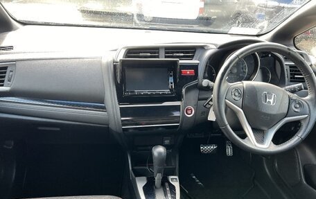 Honda Fit III, 2015 год, 1 300 000 рублей, 10 фотография