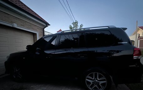Toyota Land Cruiser 200, 2011 год, 3 600 000 рублей, 1 фотография