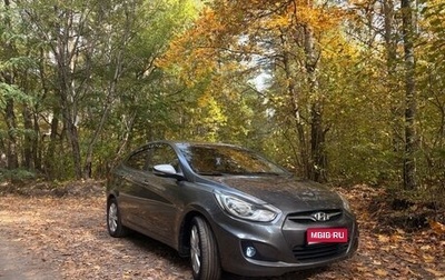 Hyundai Solaris II рестайлинг, 2011 год, 780 000 рублей, 1 фотография