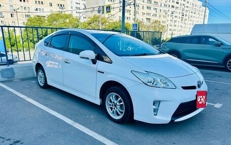 Toyota Prius, 2014 год, 1 100 000 рублей, 1 фотография