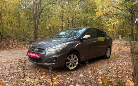 Hyundai Solaris II рестайлинг, 2011 год, 780 000 рублей, 2 фотография
