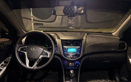 Hyundai Solaris II рестайлинг, 2011 год, 780 000 рублей, 15 фотография