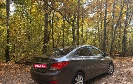 Hyundai Solaris II рестайлинг, 2011 год, 780 000 рублей, 4 фотография