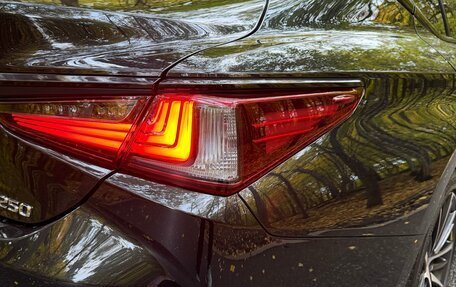 Lexus ES VII, 2021 год, 5 100 000 рублей, 10 фотография
