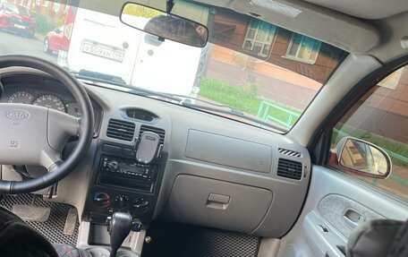 KIA Rio II, 2004 год, 250 000 рублей, 10 фотография