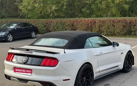 Ford Mustang VI рестайлинг, 2017 год, 2 490 000 рублей, 7 фотография