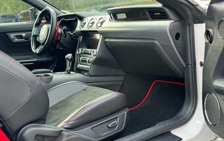 Ford Mustang VI рестайлинг, 2017 год, 2 490 000 рублей, 20 фотография