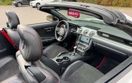 Ford Mustang VI рестайлинг, 2017 год, 2 490 000 рублей, 26 фотография