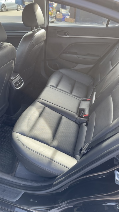 Hyundai Elantra VI, 2018 год, 1 500 000 рублей, 10 фотография